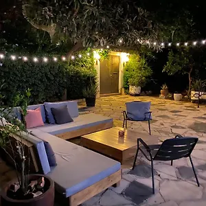 Ca L'andreu Teia. Casa Modernista , Teia España